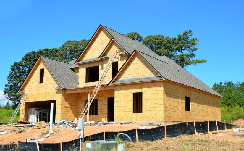 Ściśle z bieżącymi regulaminami świeżo budowane domy muszą być oszczędne.